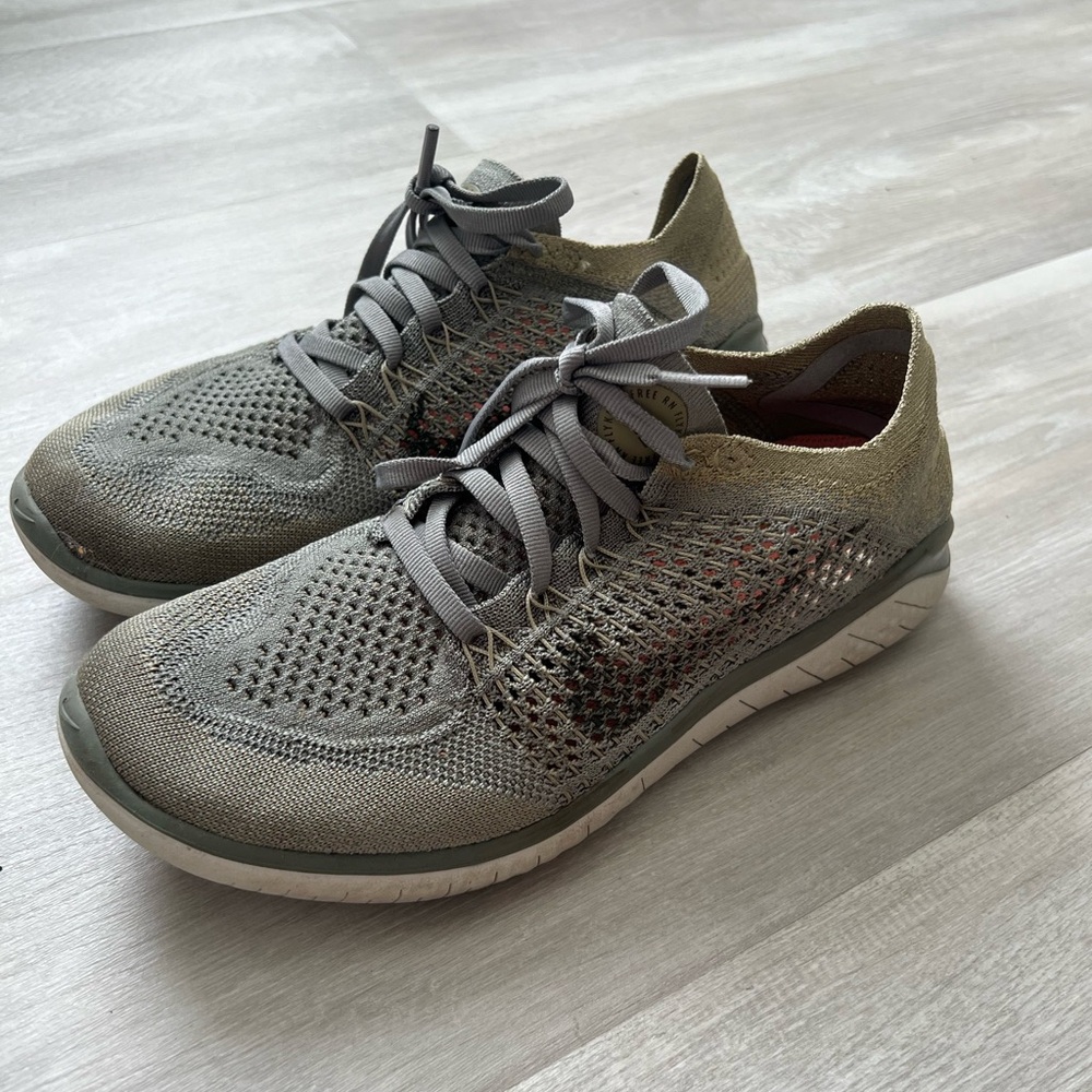 Nike free runs
